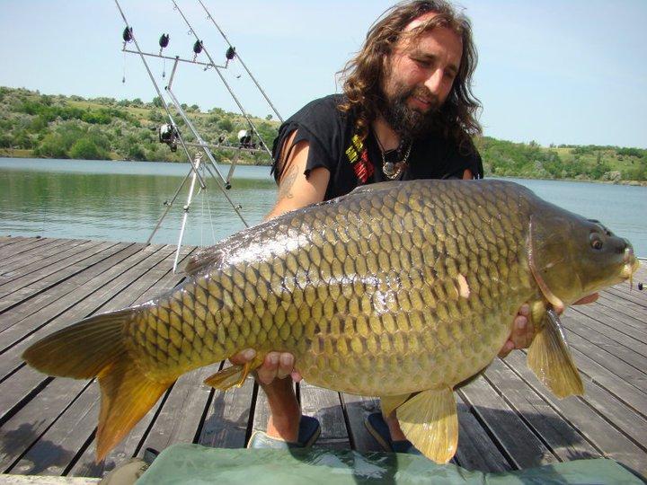 Cine este Mišel Zadravec?